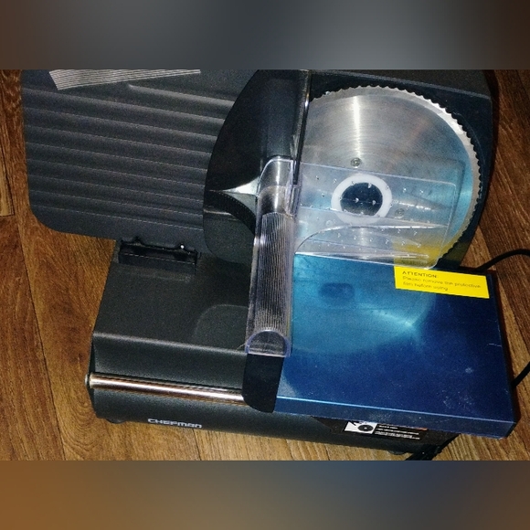 Chefman Electric Deli Slicer for meat, cheese, bread fruit & veggies - Picture 4 of 8